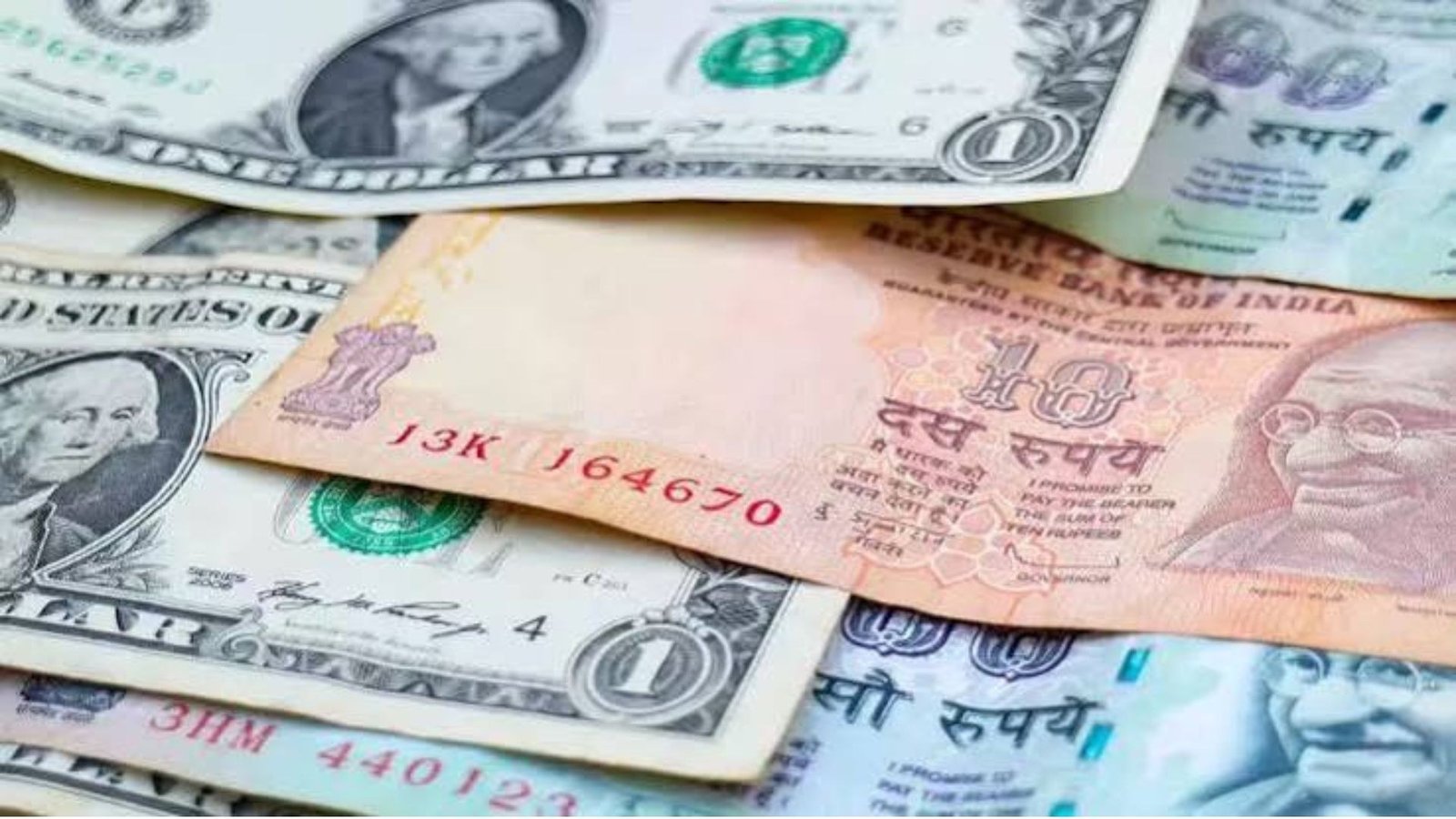 Rupee Falls 3 Paise to 95.91 Against US Dollar in Early Trade
