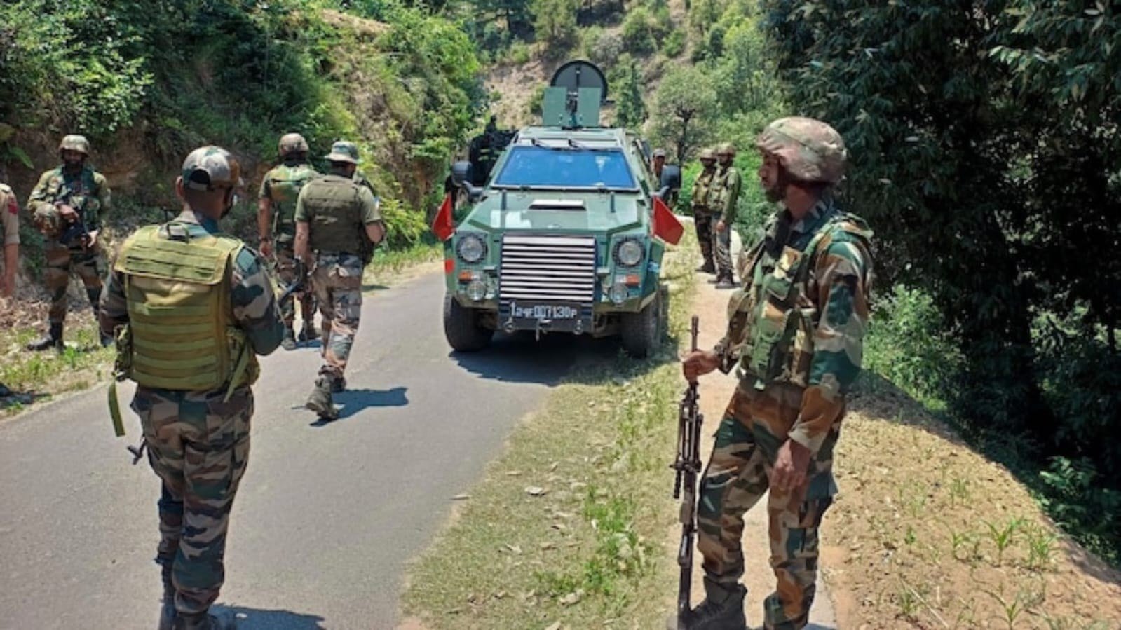 उधमपुर मुठभेड़ में 2 आतंकी ढेर, सर्च ऑपरेशन जारी