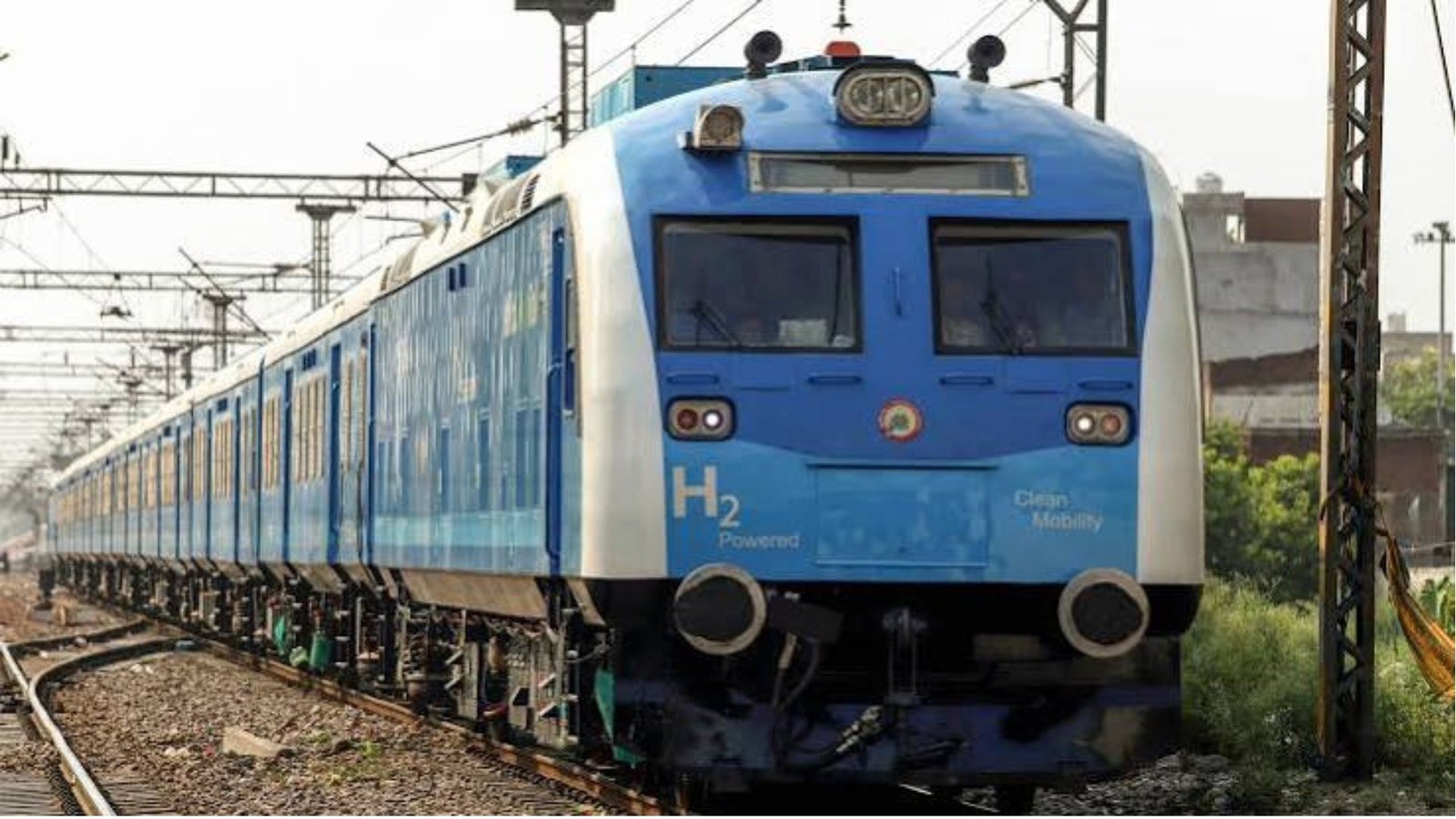 India’s First Hydrogen Train May Extend to Delhi Despite Low Passenger Footfall