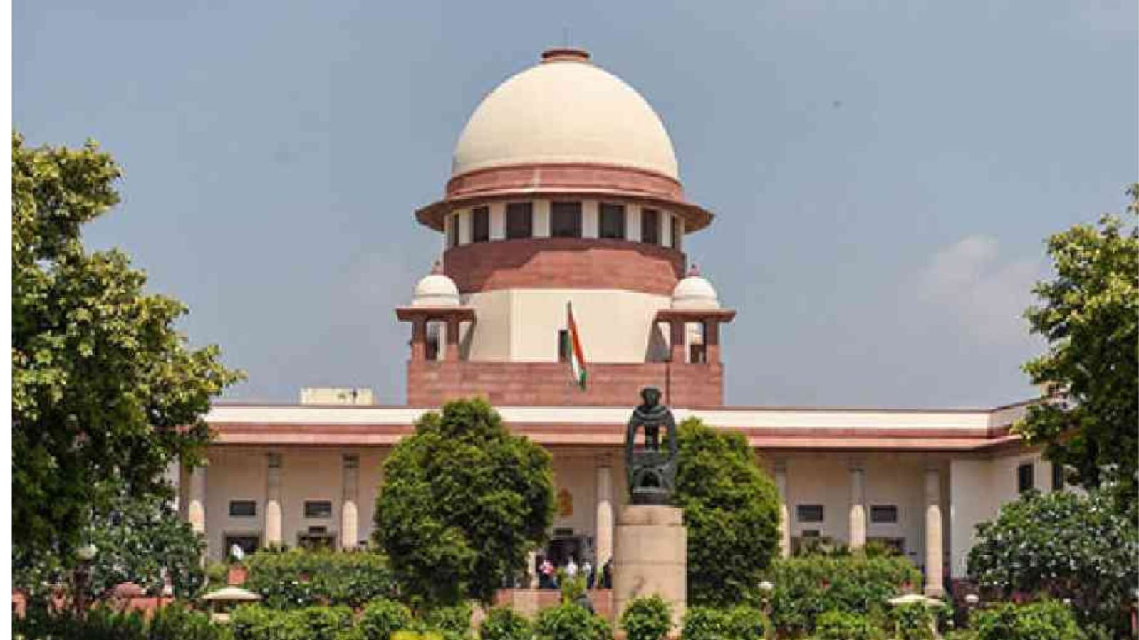 CBSE की तीन भाषा नीति पर सरकार करेगी पुनर्विचार, SC ने दिया सुझाव