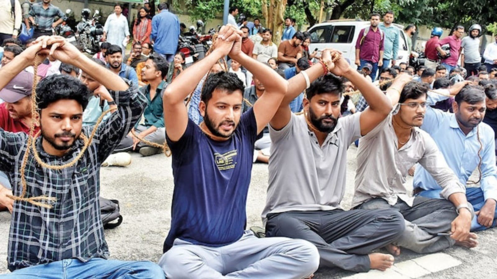 झारखंड भर्ती विवाद: पेपर लीक के बीच वैध उम्मीदवार भी परेशान