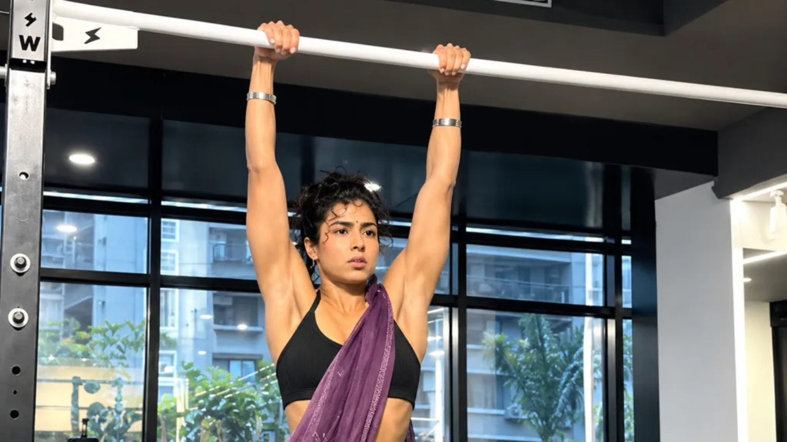 Samyuktha Hegde Performs 106 Pull-Ups in an Hour
