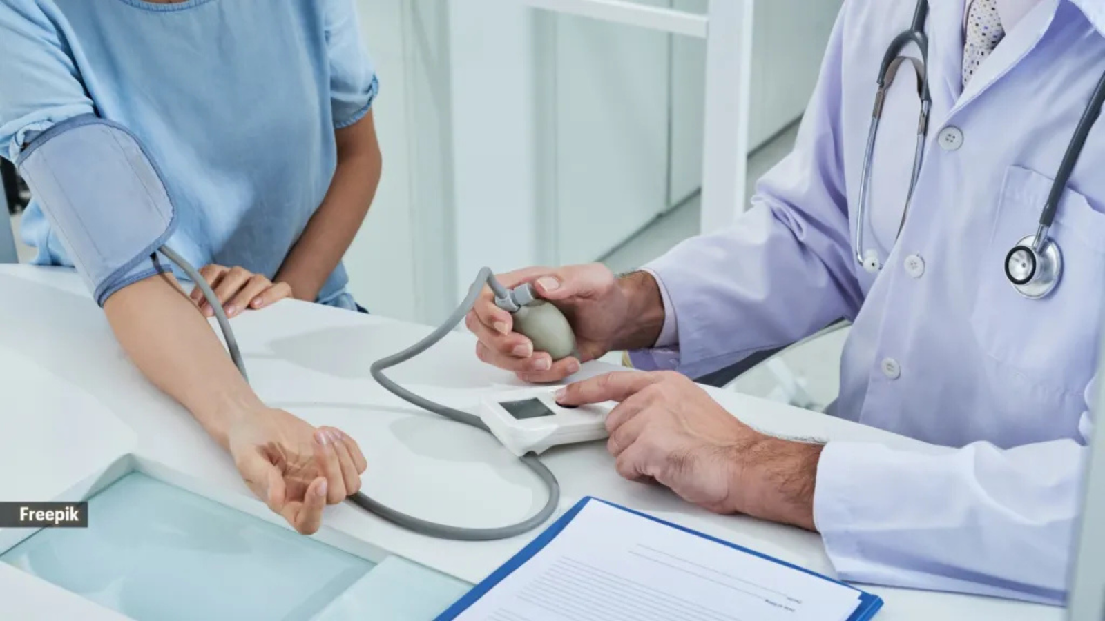 What Is a Normal Blood Pressure After Age 70?