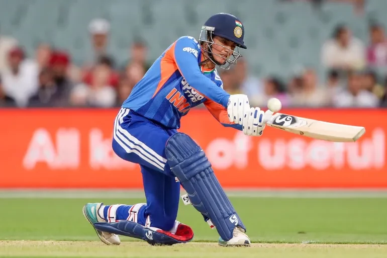 Smriti Mandhana Becomes First Cricketer to Score 11,000 Runs in Women’s Internationals
