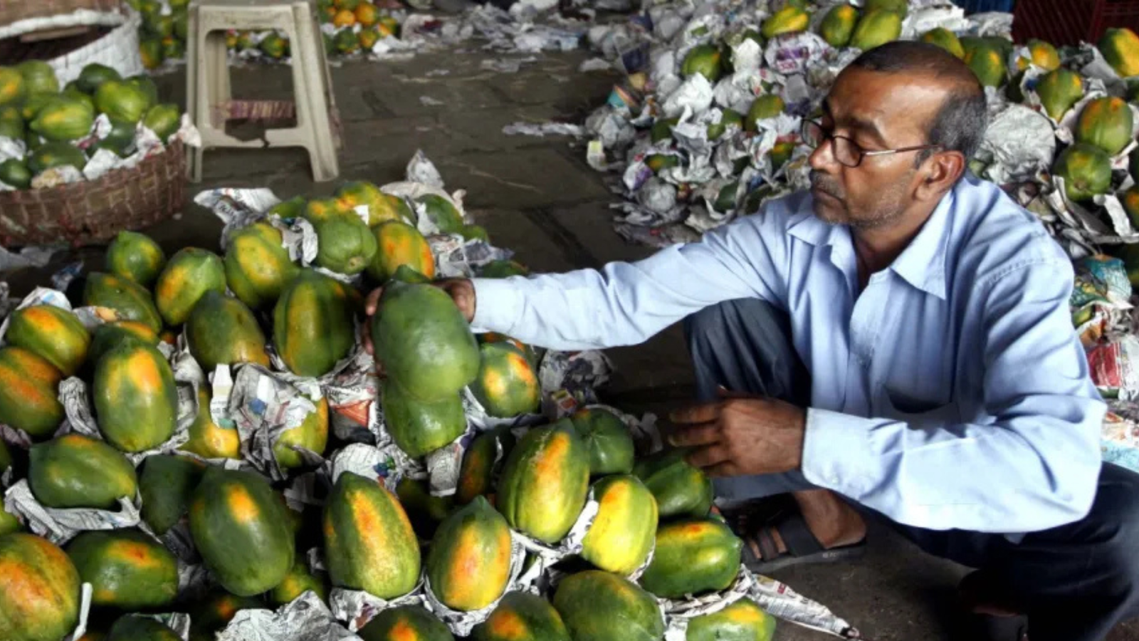 How to Identify Naturally Ripened Papaya Before Buying