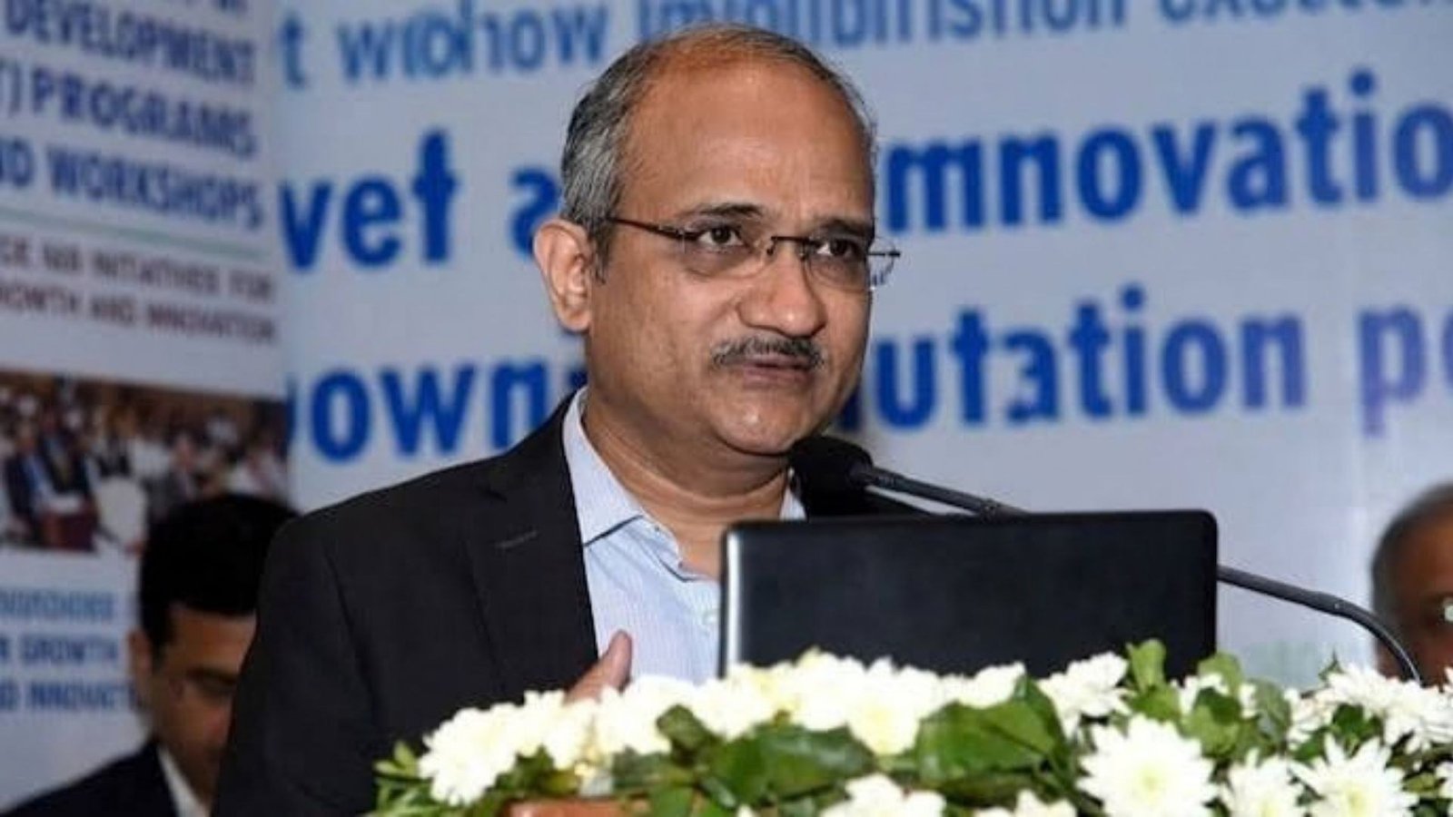 Former IIT Delhi Director Calls for 5-Year BTech at IITs