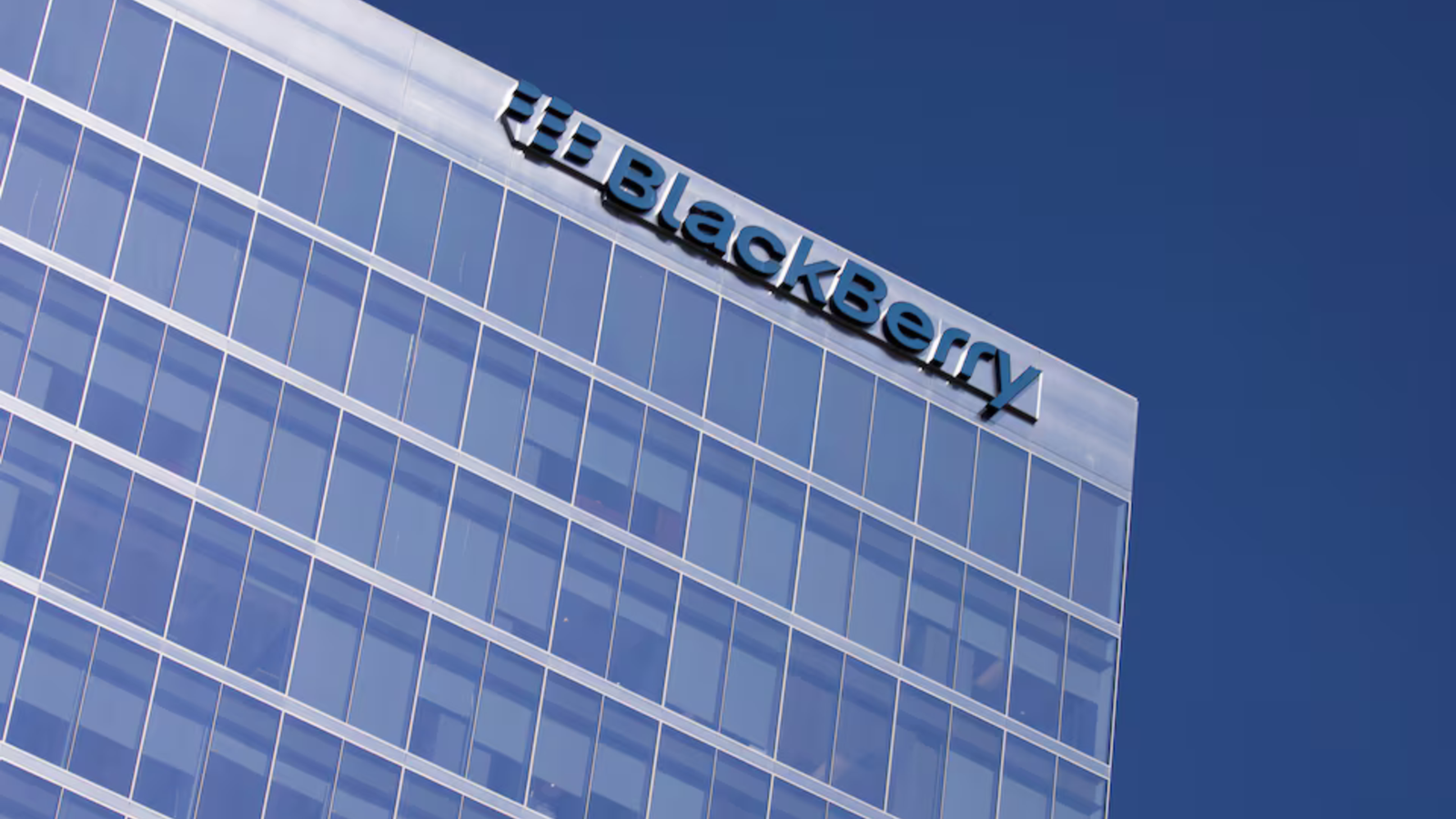 BlackBerry Raises Revenue Forecast as QNX Sales Grow