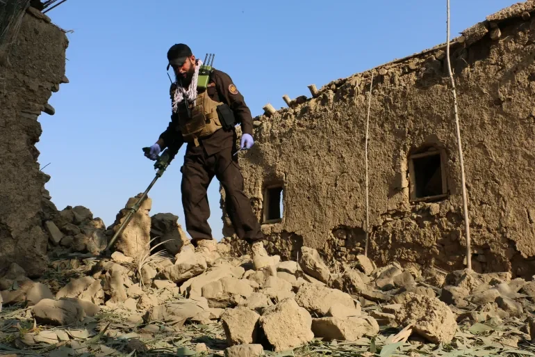 Pakistan Forces Kill Afghan Taliban Fighters Amid Border Escalation