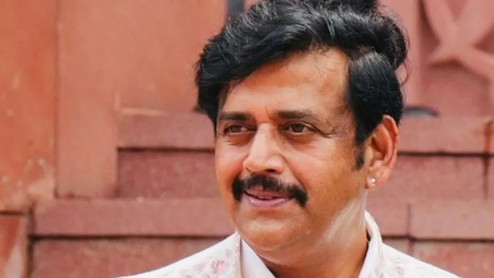 Ravi Kishan Shares His Diet Mantra for Staying Fit
