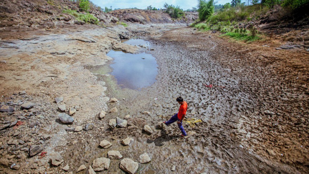 ECI Revises SIR Rules, Maharashtra Declares Drought in 265 Talukas