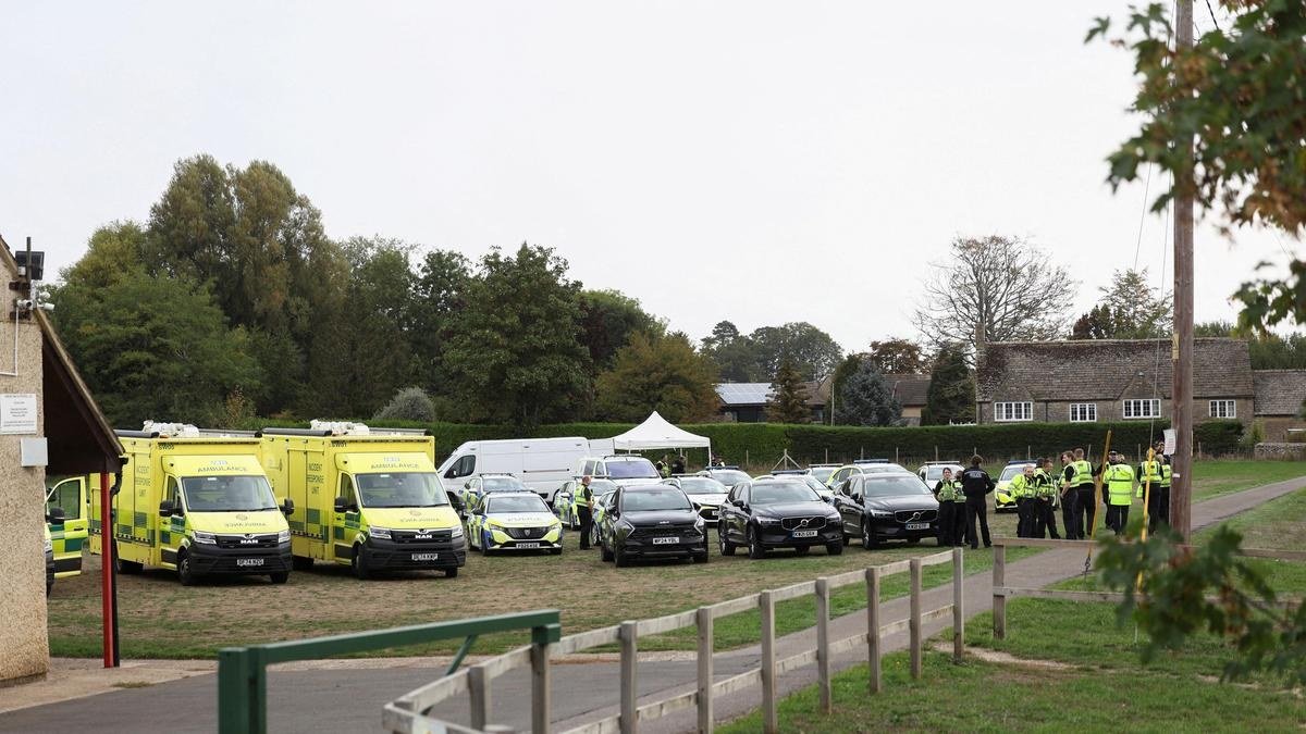 UK Police Arrest Five Men Over Suspected Terror Plot Near RAF Fairford