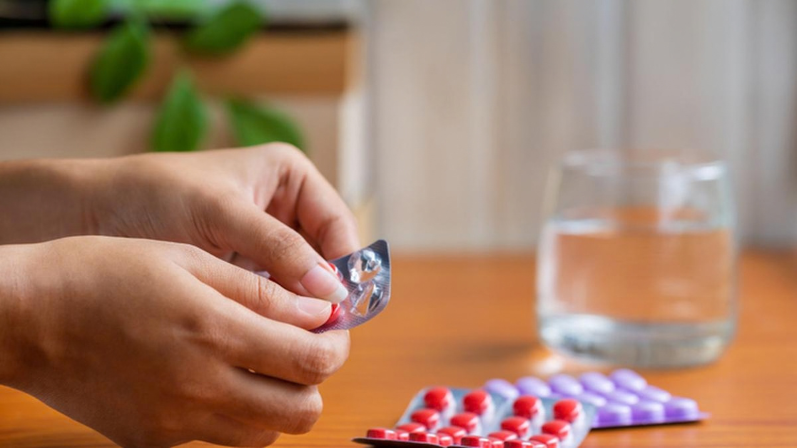 CDSCO Warns Against Painkiller, Antibiotic Misuse