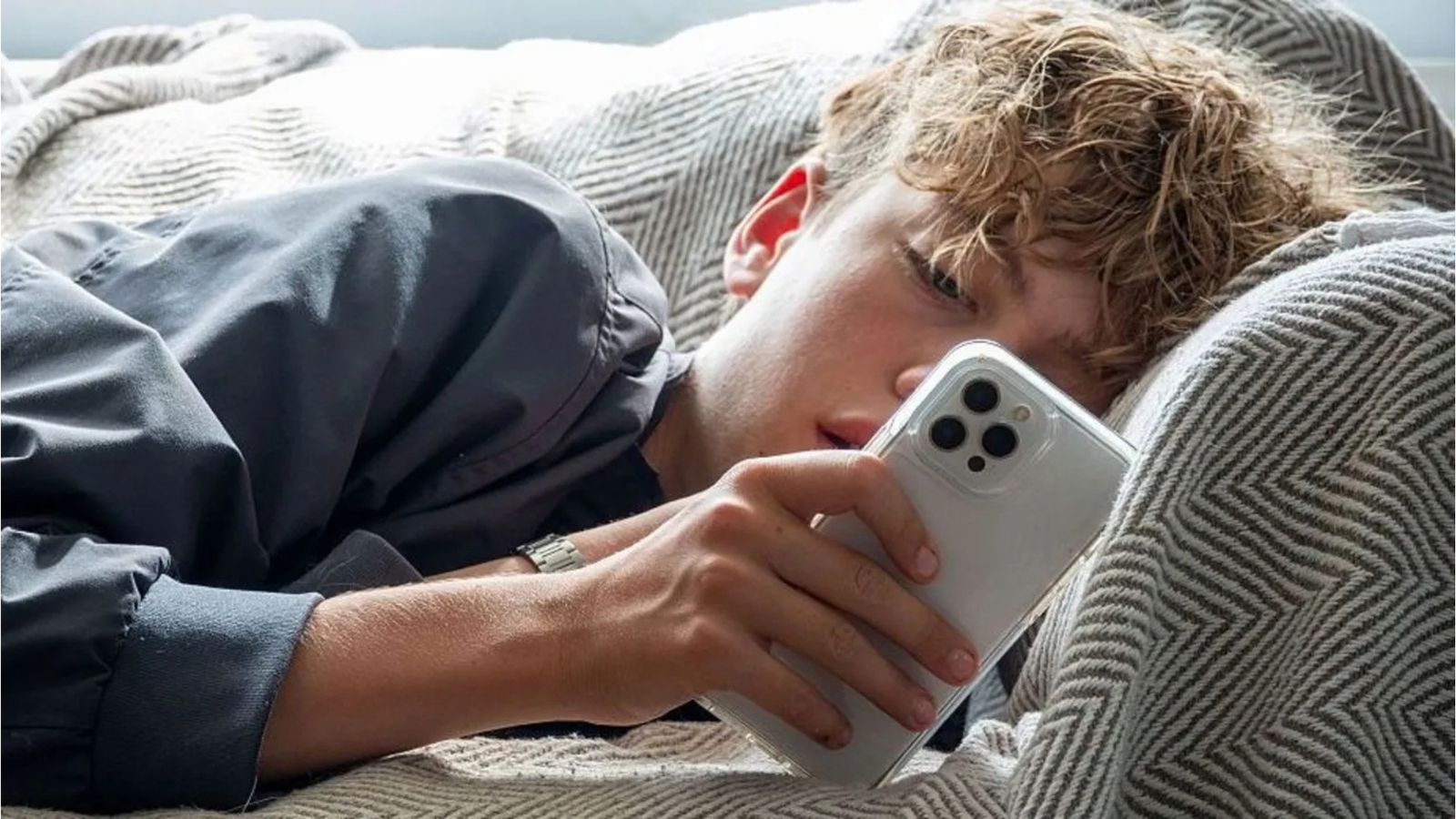 WhatsApp Adds Optional Parental Controls for Teenagers