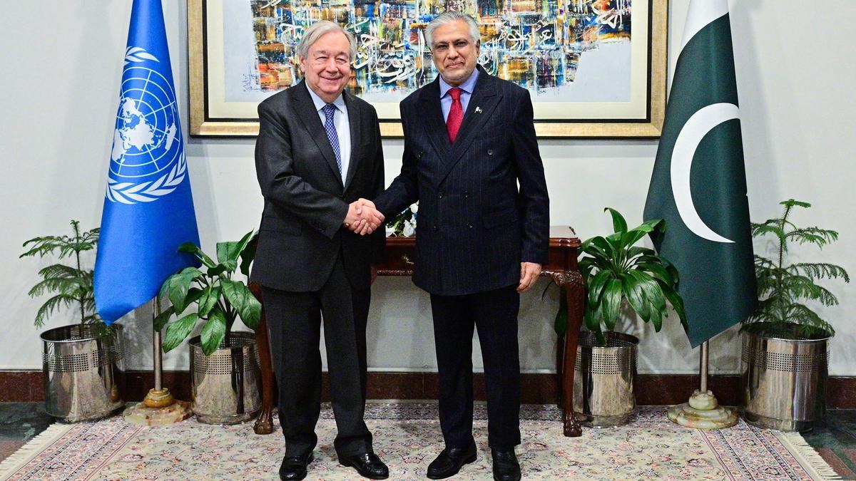 UN Chief Guterres Meets Pakistan’s Deputy PM Ishaq Dar, Discusses Global & Regional Issues