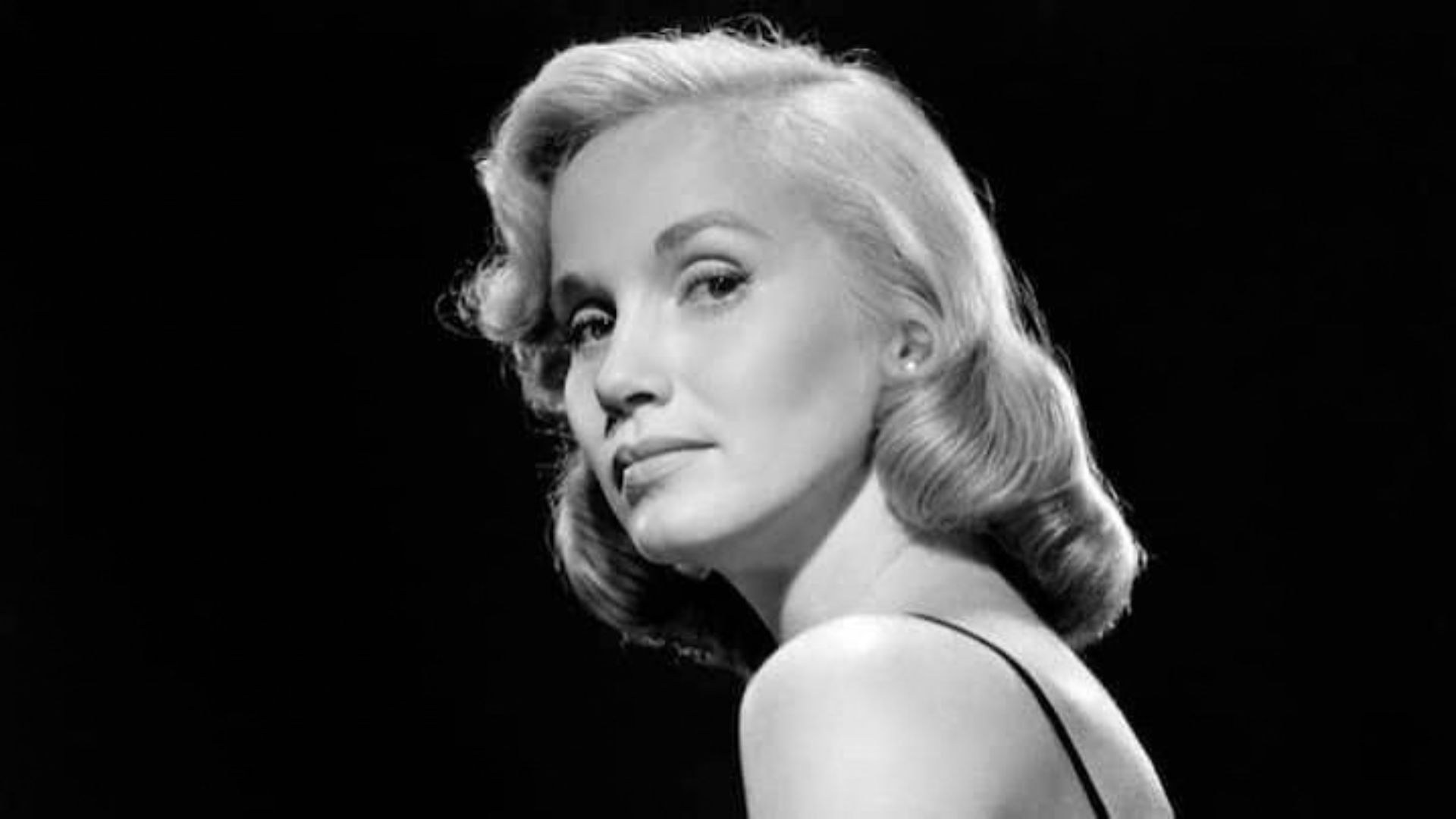 Eva Marie Saint, the Oscar-winning star of On the Waterfront and North by Northwest, has died at 102.