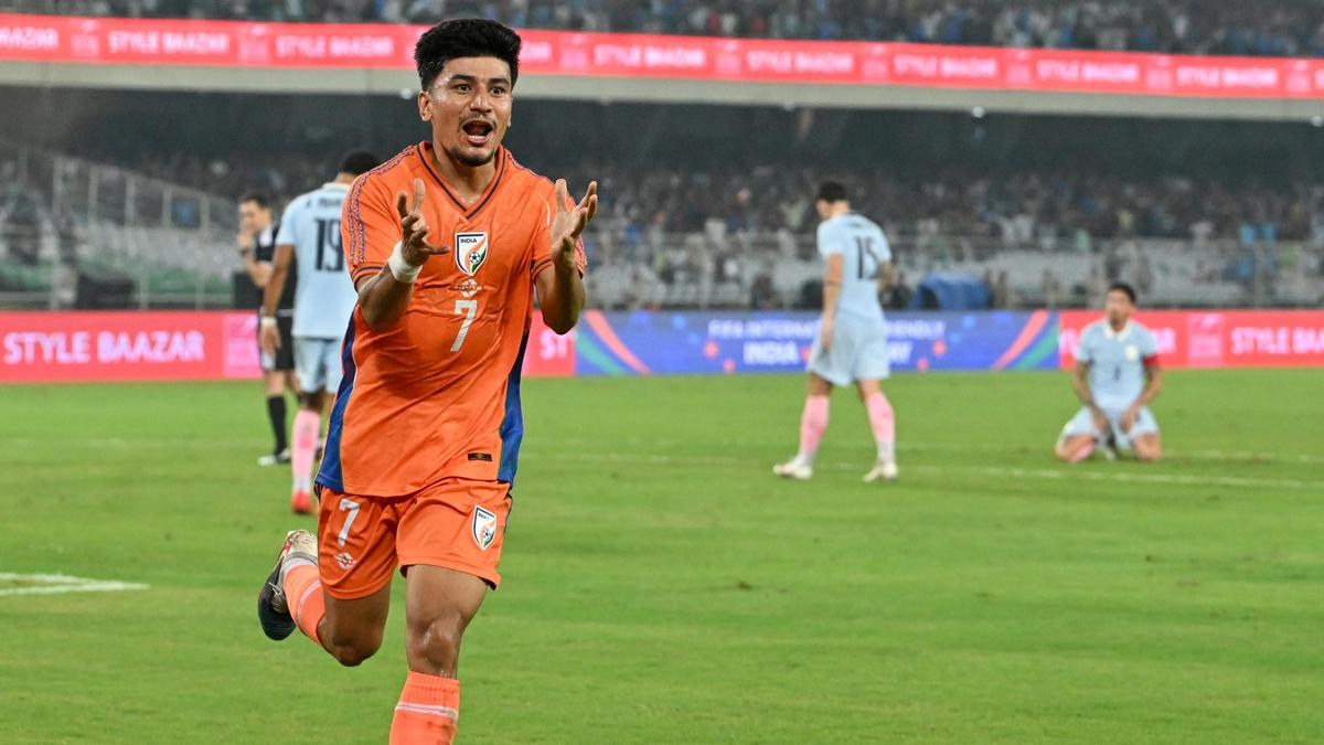 India Falls 1‑6 to Uruguay Despite Bright Start