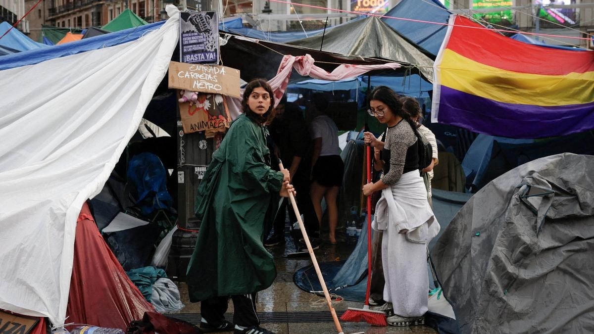 Protests and Snap Polls Shake Spain Amid Housing Crisis
