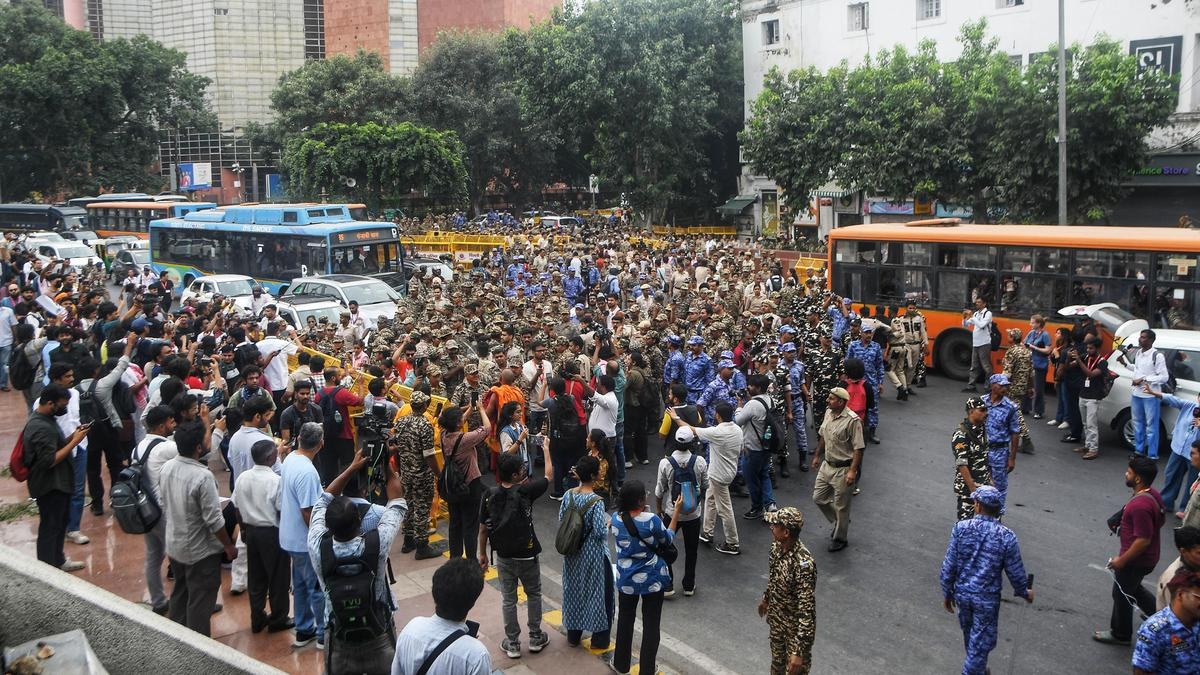 Delhi Anti-CEC Protests: Rahul Gandhi Announces March