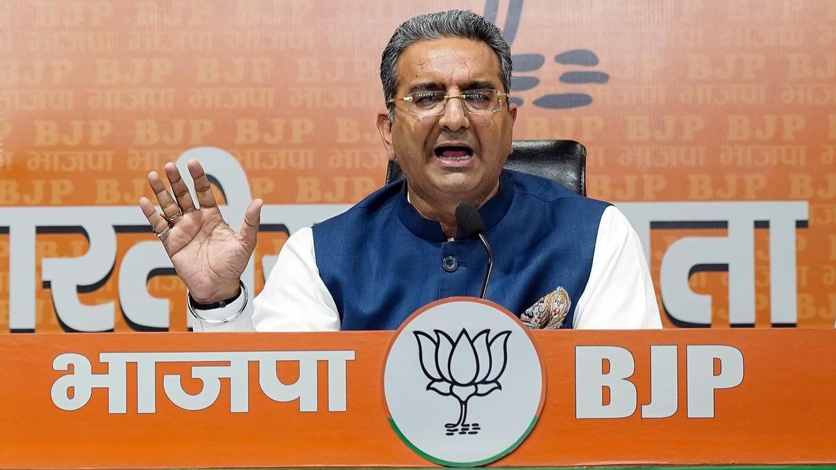 BJP Slams Rahul Gandhi Over CJI Meeting Request