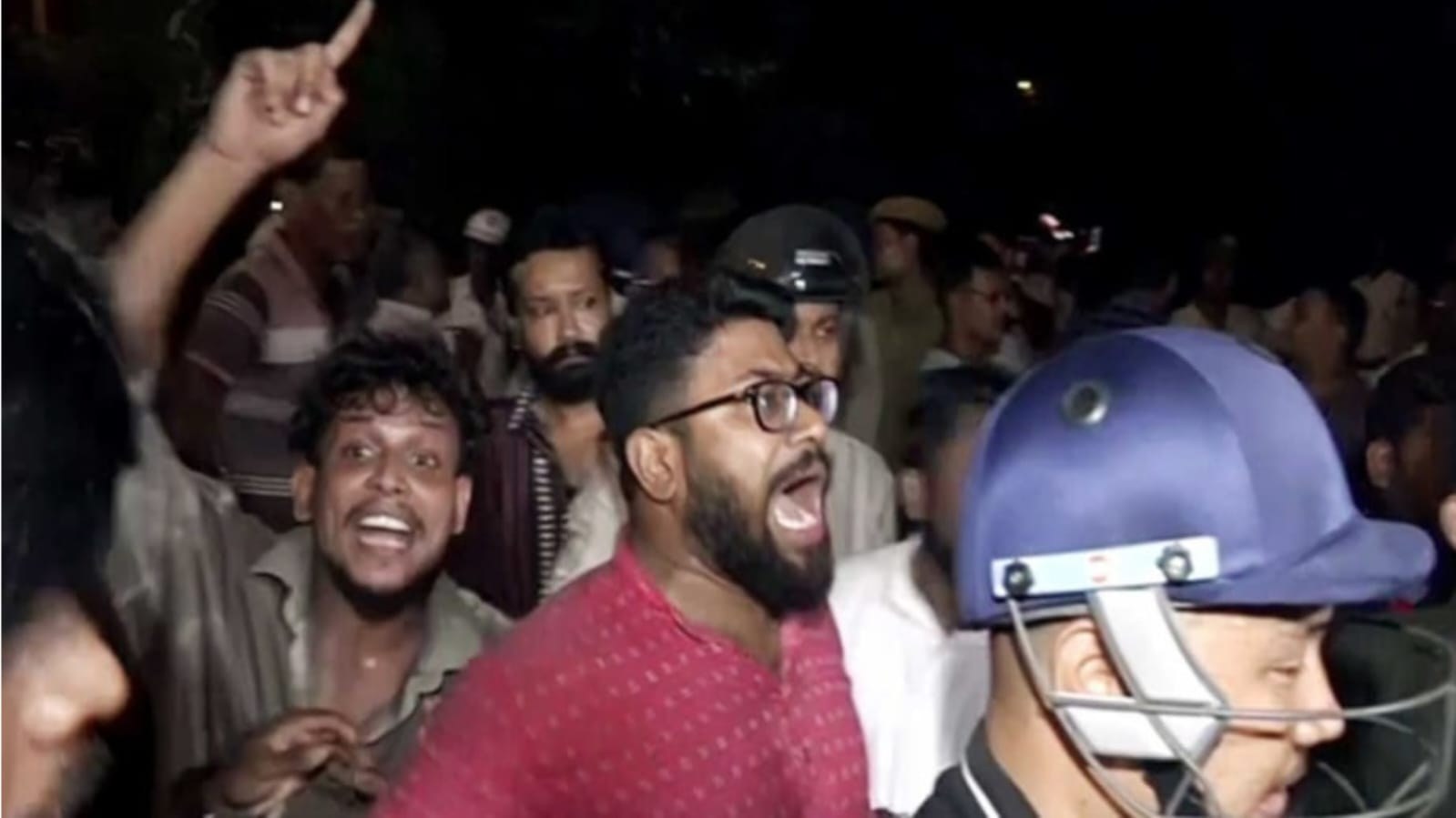 SRFTI में छात्रों का बहिष्कार जारी।
