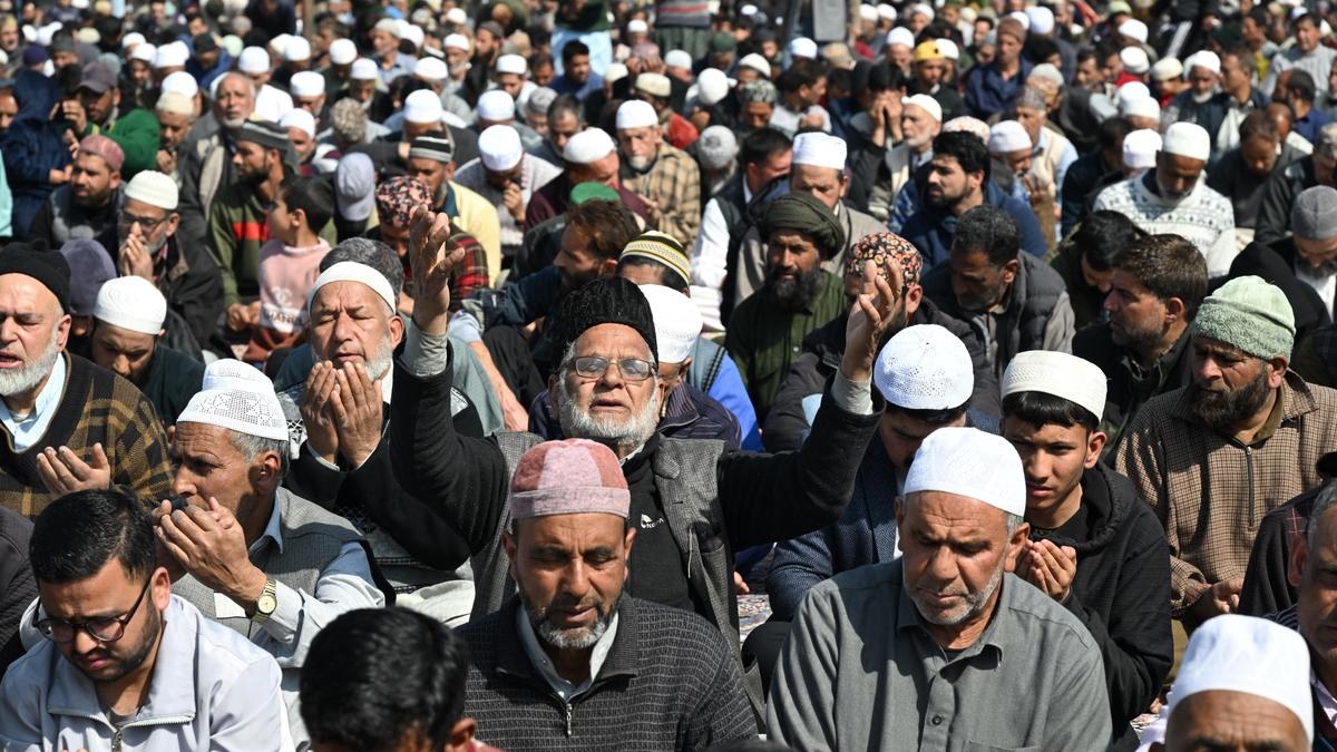 J&K Waqf Board Moves to Standardise Friday Sermons Across Mosques, Committee to Approve Topics