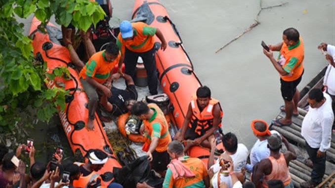 13 Children Dead After Boat Capsizes in Ganga River