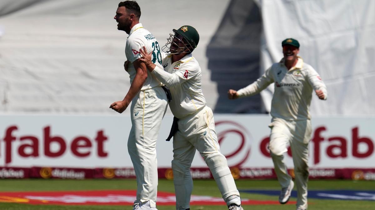 Josh Hazlewood Takes 6 Wickets