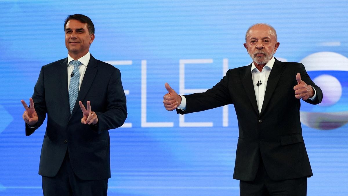 Lula and Flavio Bolsonaro Face Voters After Final Debate