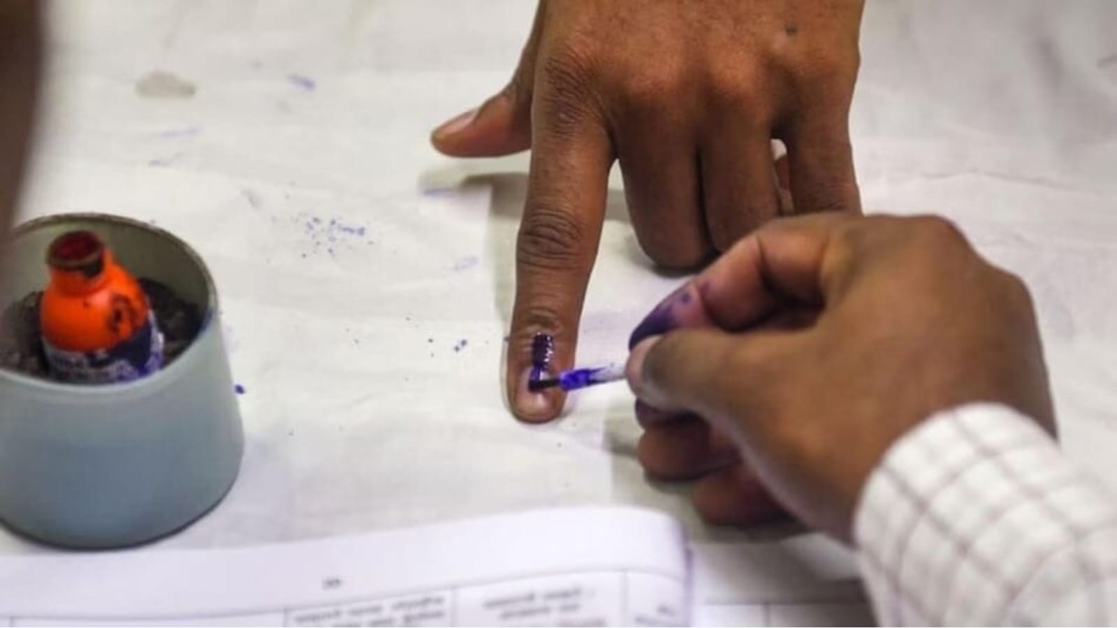 UP MLC चुनाव: 3 बूथों पर 26 अक्टूबर को दोबारा वोटिंग