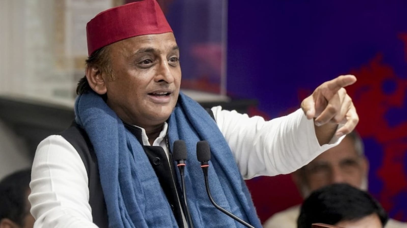 आजमगढ़ की वोटर लिस्ट में गड़बड़ी का मामला।