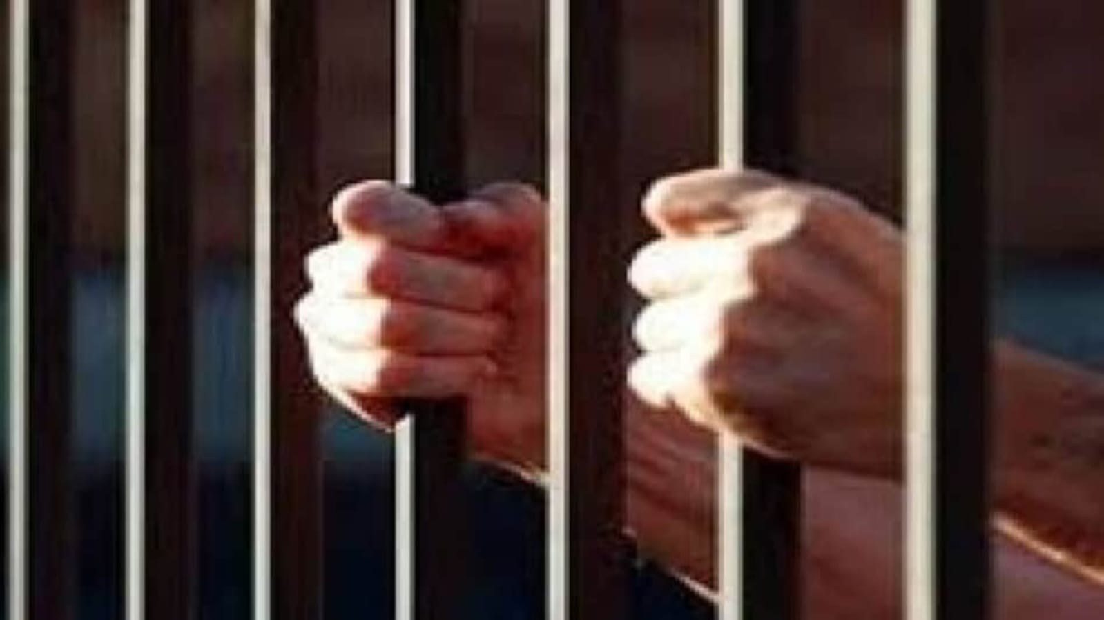 खरगोन में बच्ची से छेड़छाड़, स्कूल प्राचार्य गिरफ्तार